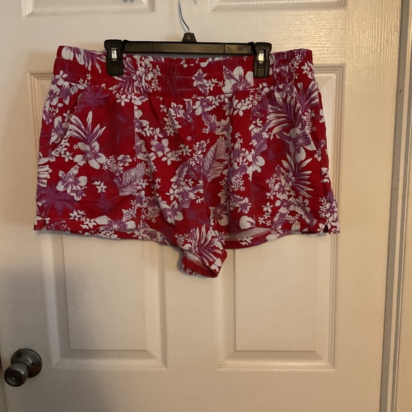 NOBO Pants - Cute Floral Short Shorts